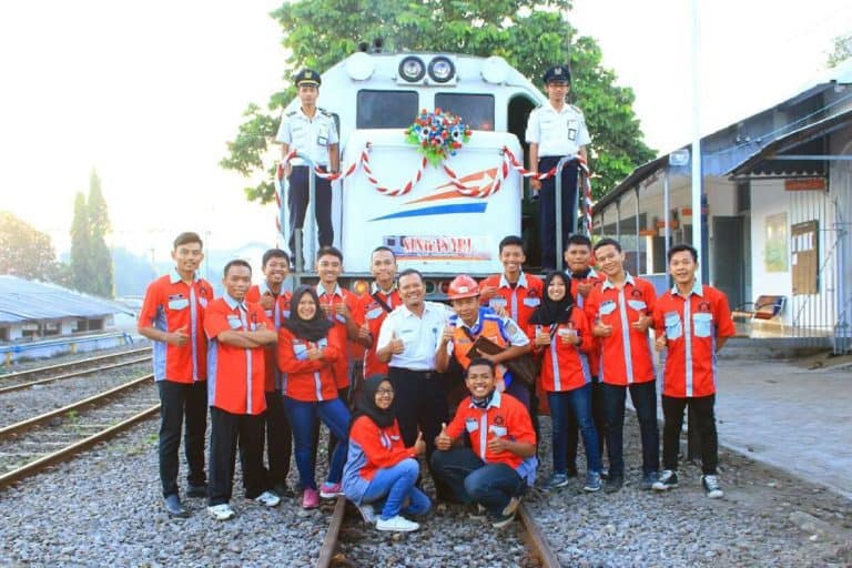 Railfans Blitar