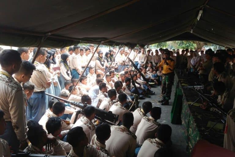 Kenalkan TNI Melalui Sahabat