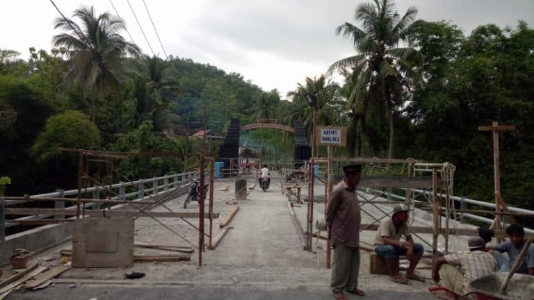 Jembatan Kali Klatak
