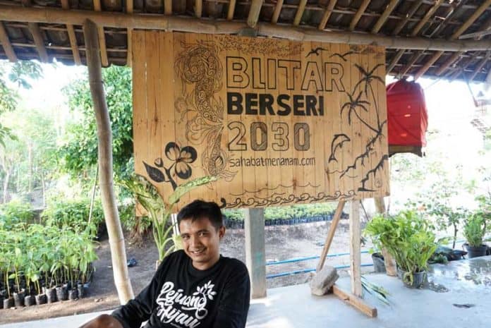 Dolis Setiawan, pendiri sekaligus pembina Sahabat Menanam Blitar. Dok. InfoBlitar