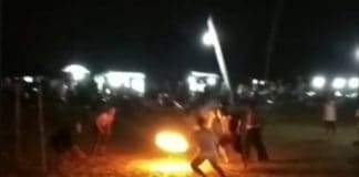 Sepak Bola Api di Purwokerto Srengat