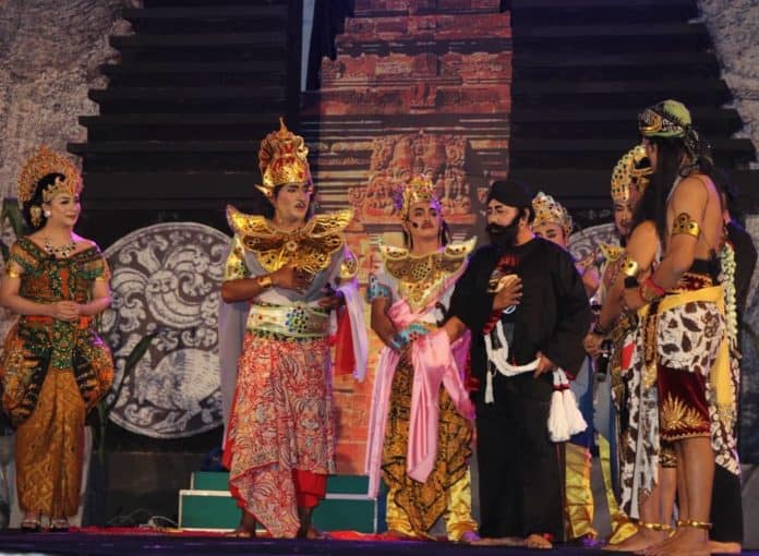 Bupati Blitar main ludruk di Festival Panji Nusantara. Foto oleh Pemkab Blitar