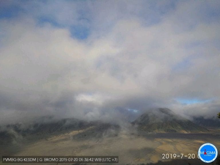 Gunung Bromo Pasca Erupsi 19 Juli 2019. Foto dari BNPB Indonesia