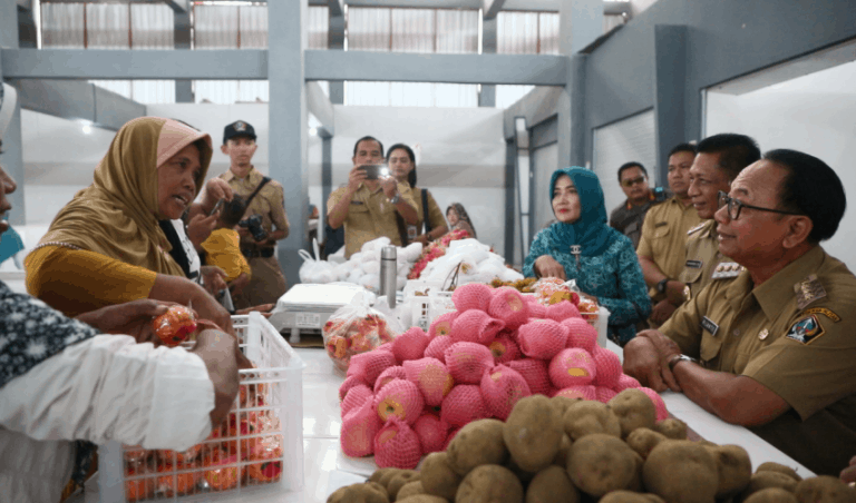Peresmian Pasar Kanigoro oleh Bupati Blitar. Foto oleh Pemkab Blitar