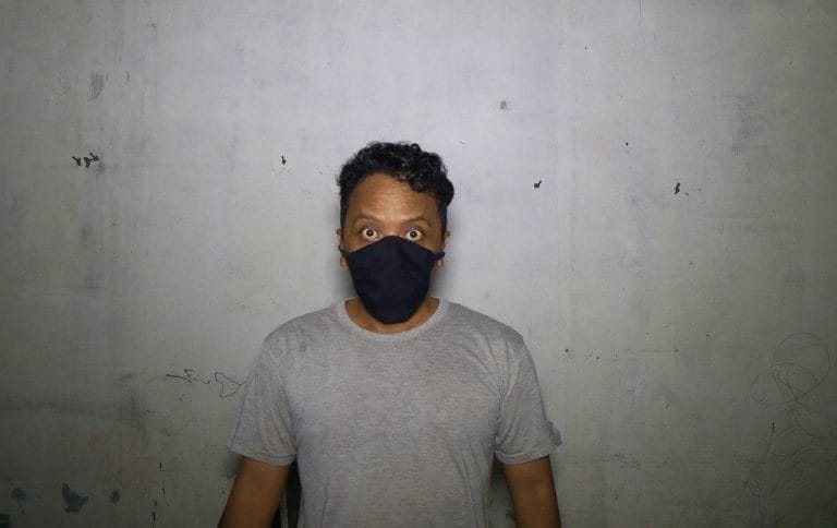Penggunaan masker kain. Dokumen istimewa