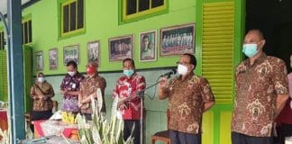 Bupati Blitar Drs. H. Rijanto,MM Memberi Sambutan di SMPN 1 Wlingi