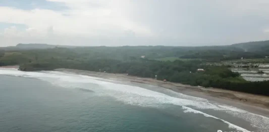 Pantai Serang Blitar