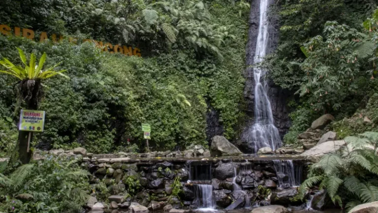 Air Terjun Sirah Kencong